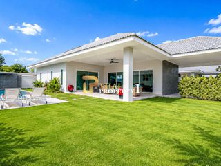 For sale 3 bedrooms villa in Hua Hin, Prachuap Khiri Khan