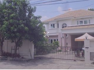 For sale 4 bedrooms house in Bang Khen, Bangkok