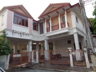 For sale 3 bedrooms house in Thung Khru, Bangkok