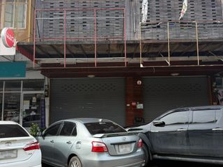 For sale 2 bedrooms retail Space in Mueang Chiang Mai, Chiang Mai