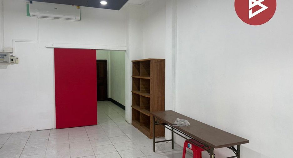 For sale 2 bedrooms retail Space in Mueang Chiang Mai, Chiang Mai