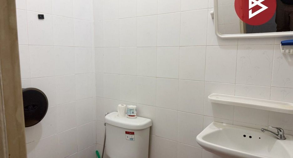 For sale 2 bedrooms retail Space in Mueang Chiang Mai, Chiang Mai