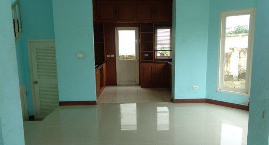 Casa en venta de 3 habitaciones en Thung Khru, Bangkok