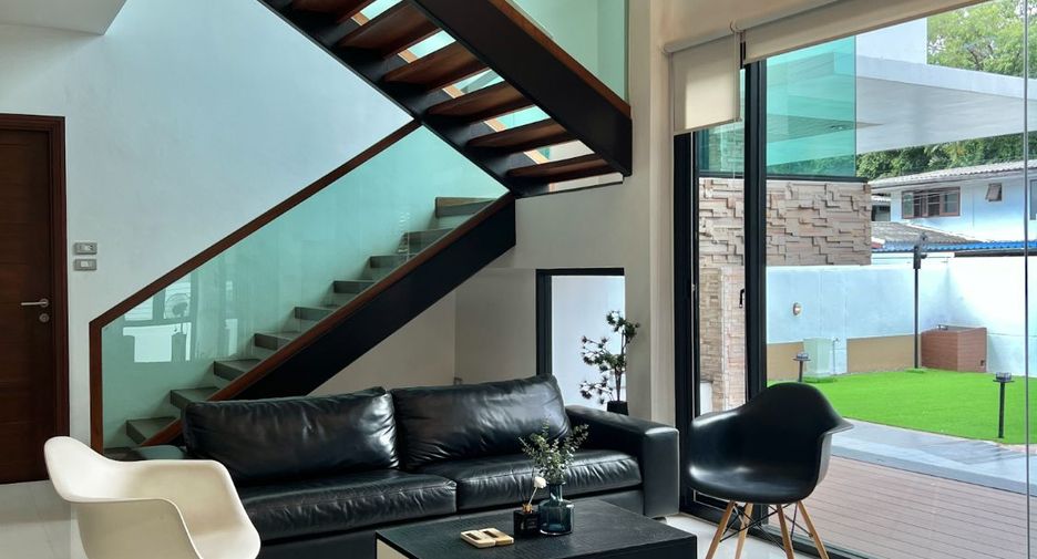 For rent 5 ベッドルーム house in Lak Si, Bangkok