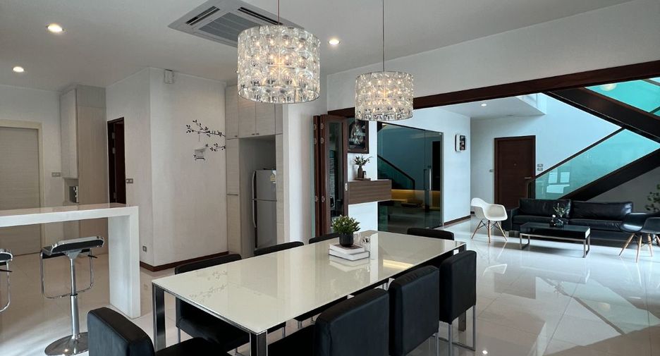 For rent 5 ベッドルーム house in Lak Si, Bangkok
