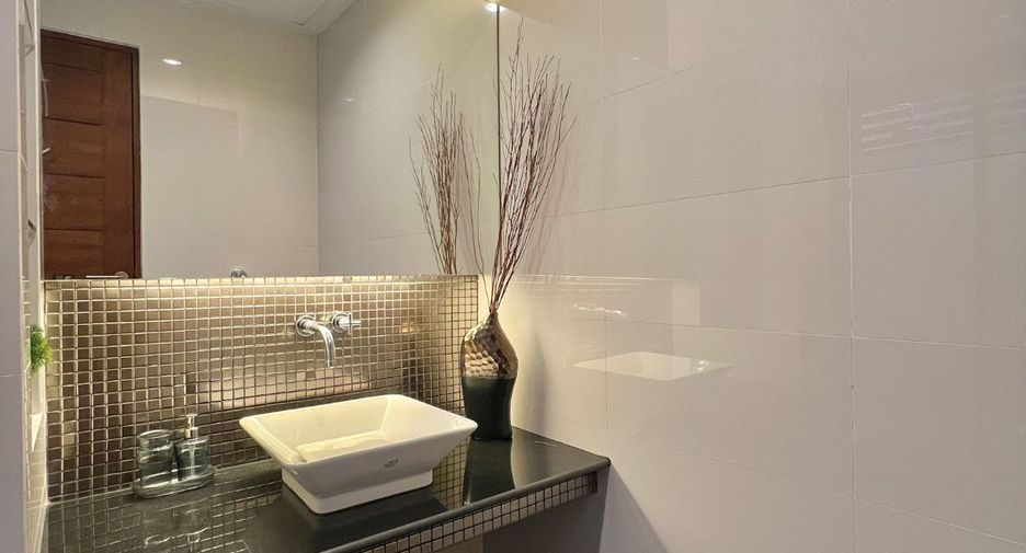 For rent 5 ベッドルーム house in Lak Si, Bangkok