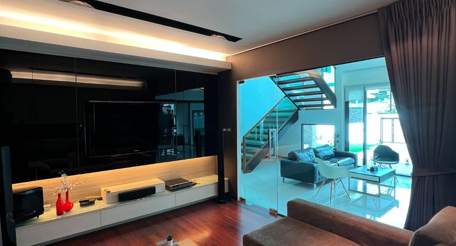 For rent 5 ベッドルーム house in Lak Si, Bangkok