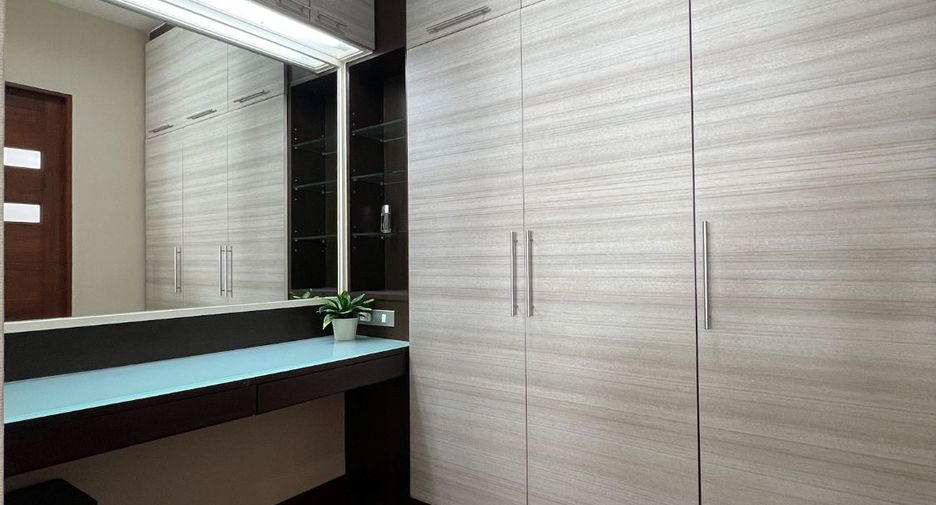 For rent 5 ベッドルーム house in Lak Si, Bangkok