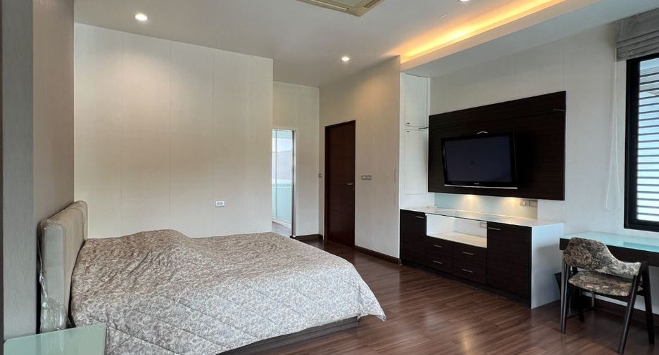 For rent 5 ベッドルーム house in Lak Si, Bangkok