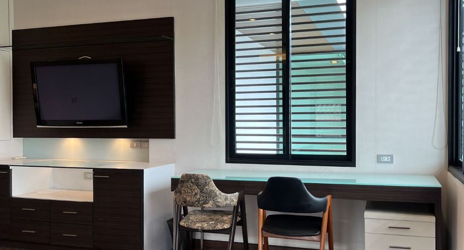 For rent 5 ベッドルーム house in Lak Si, Bangkok