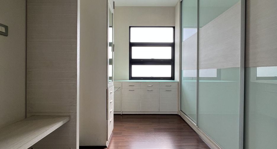 For rent 5 ベッドルーム house in Lak Si, Bangkok