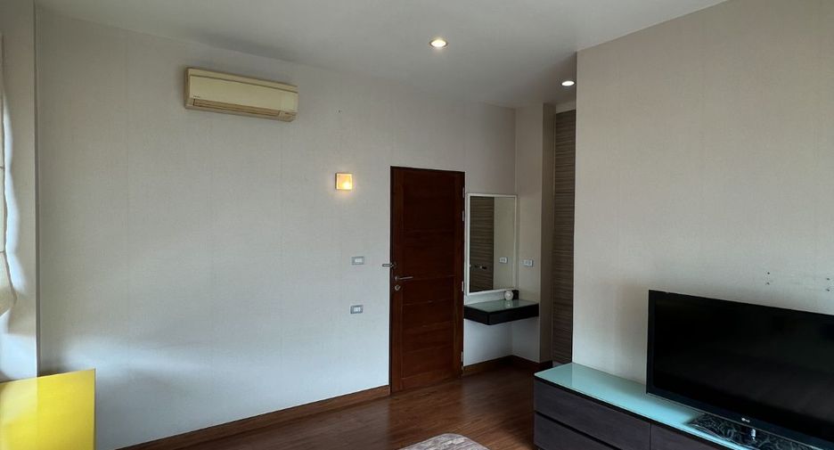For rent 5 ベッドルーム house in Lak Si, Bangkok