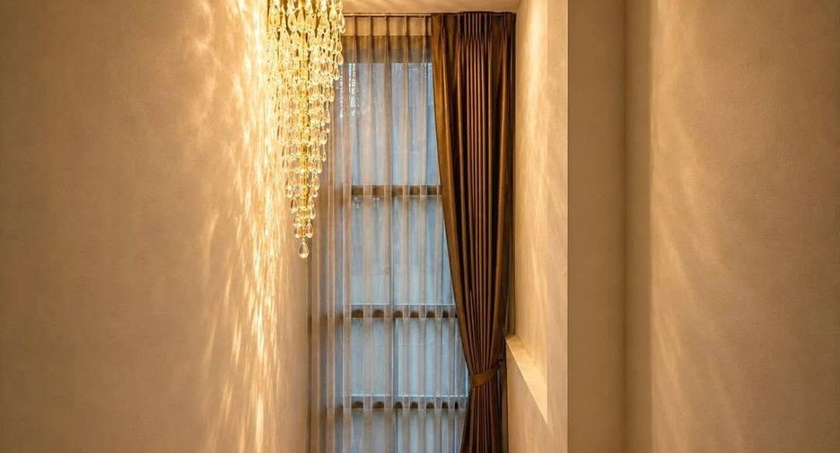 For rent 4 bedrooms townhouse in Bang Lamung, Chonburi