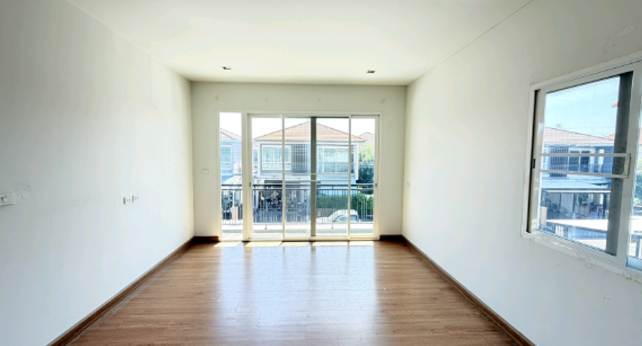 For sale 4 ベッドルーム house in Prawet, Bangkok