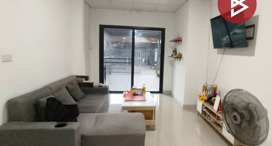 À vendre 2 chambres maison de ville à Bang Phli, Samut Prakan