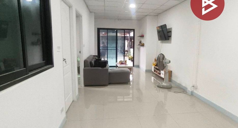 À vendre 2 chambres maison de ville à Bang Phli, Samut Prakan