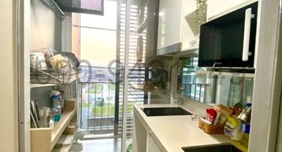 Condo en alquiler de 1 habitaciones en Bang Na, Bangkok