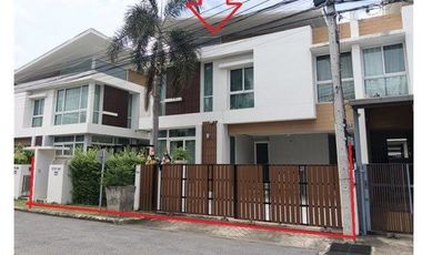 For sale 3 bedrooms house in Don Mueang, Bangkok