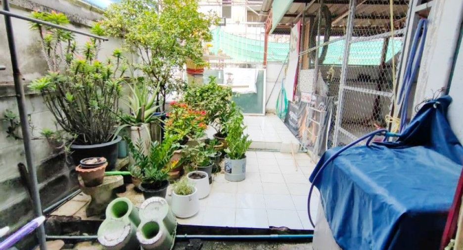 Casa en venta de 6 habitaciones en Nong Khaem, Bangkok