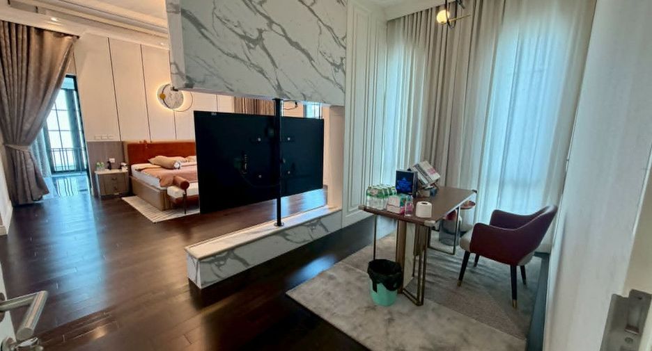 Haus zum Kauf mit 4 Zimmer in Suan Luang, Bangkok