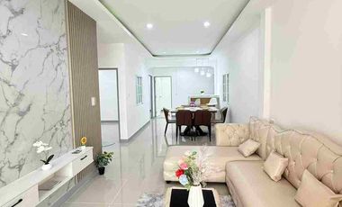 For sale 4 bedrooms house in Khlong Sam Wa, Bangkok