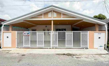 For sale 4 bedrooms house in Khlong Sam Wa, Bangkok