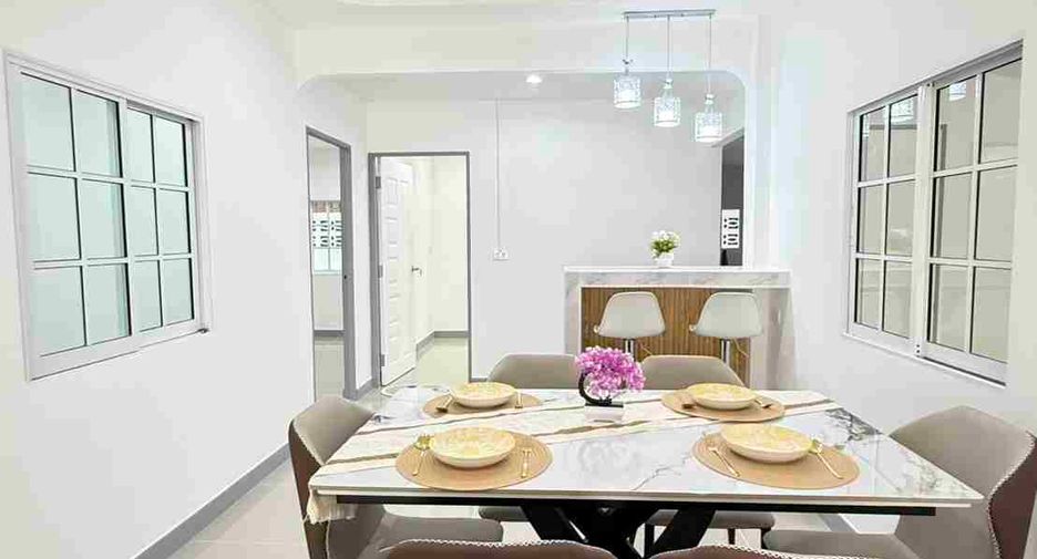 For sale 4 bedrooms house in Khlong Sam Wa, Bangkok