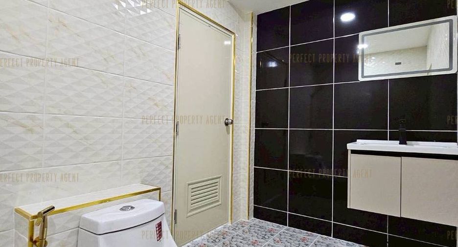 For sale 5 bedrooms townhouse in Bang Yai, Nonthaburi