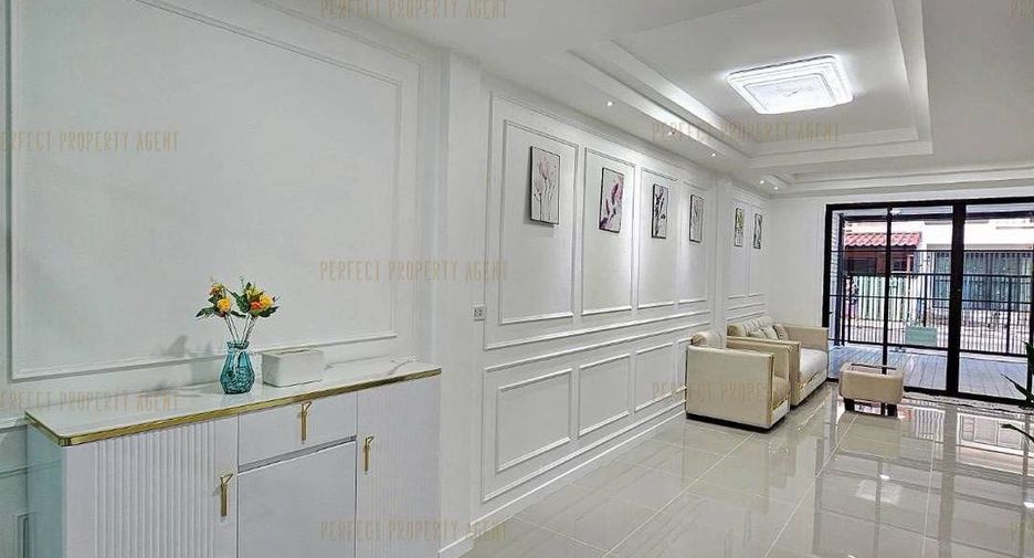 For sale 5 bedrooms townhouse in Bang Yai, Nonthaburi