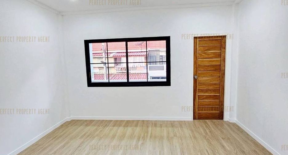 For sale 5 bedrooms townhouse in Bang Yai, Nonthaburi