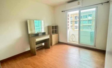 Wohnung zum Kauf mit 2 Zimmer in Din Daeng, Bangkok