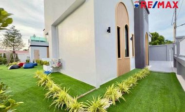Haus zum Kauf mit 5 Zimmer in Huay Yai, Pattaya