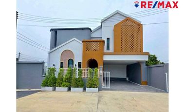 Haus zum Kauf mit 5 Zimmer in Huay Yai, Pattaya