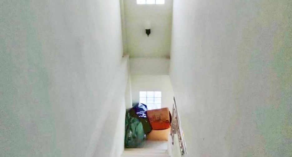 Reihenhaus zum Kauf mit 2 Zimmer in Bang Pakong, Chachoengsao