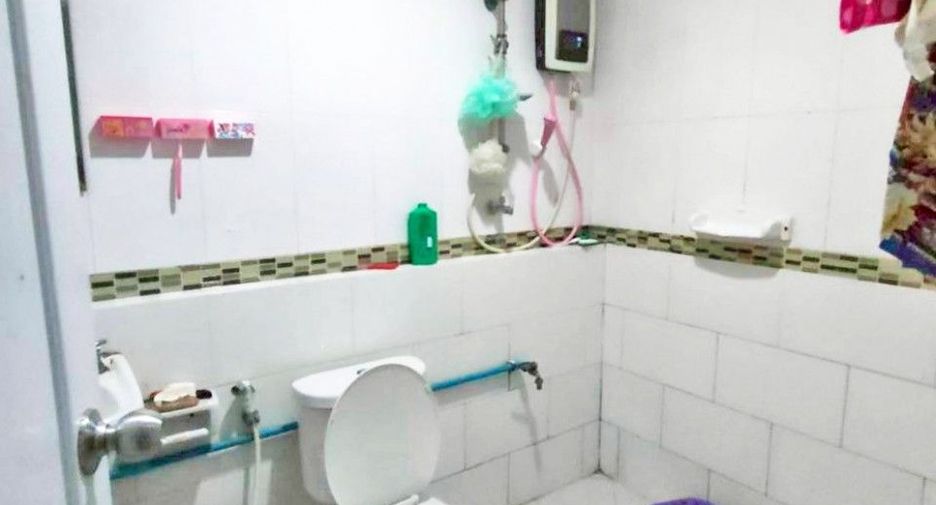 Reihenhaus zum Kauf mit 2 Zimmer in Bang Pakong, Chachoengsao