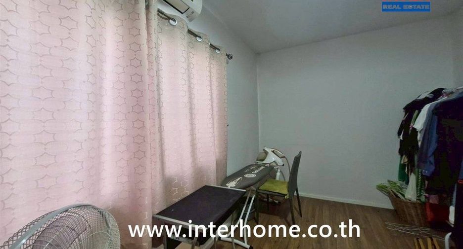 For sale 3 bedrooms townhouse in Mueang Nonthaburi, Nonthaburi