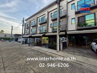 Casa adosada en venta de 3 habitaciones en Mueang Nonthaburi, Nonthaburi
