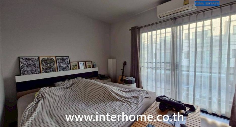 For sale 3 bedrooms townhouse in Mueang Nonthaburi, Nonthaburi