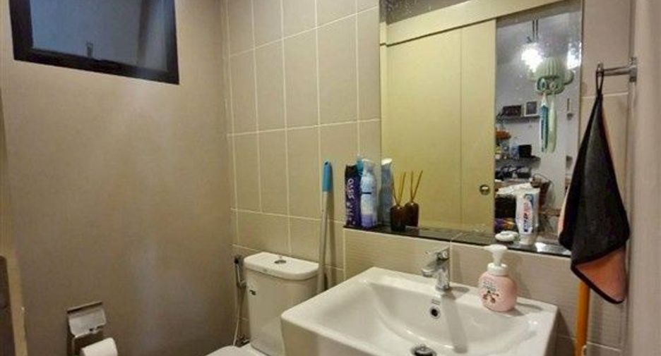 For sale 3 bedrooms townhouse in Mueang Nonthaburi, Nonthaburi