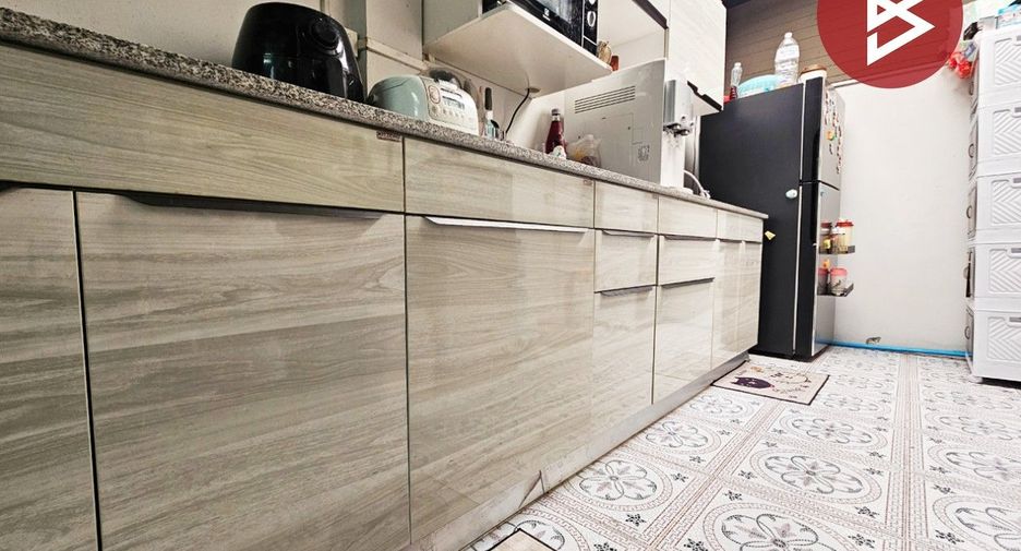 À vendre 3 chambres maison à Bang Yai, Nonthaburi