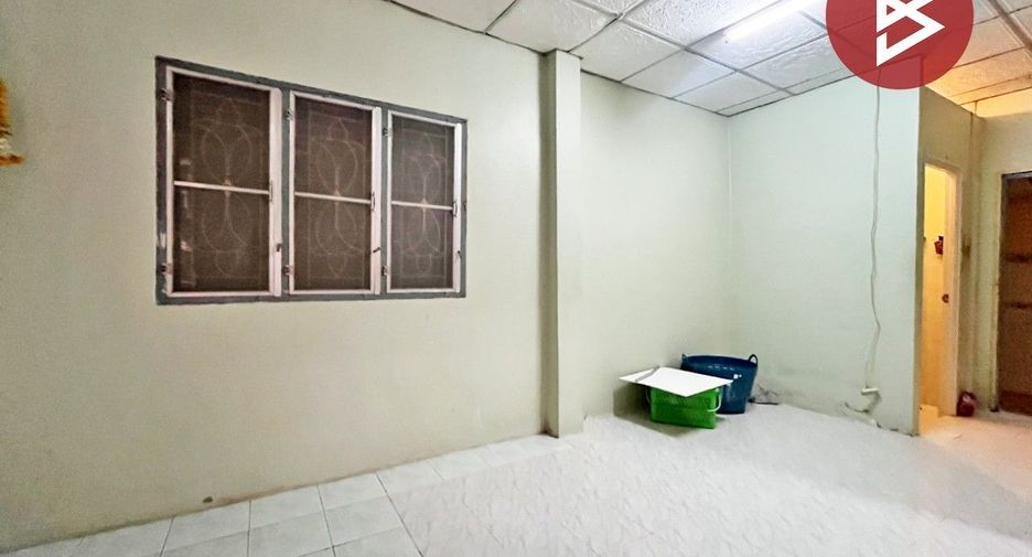 À vendre 2 chambres maison à Nong Chok, Bangkok