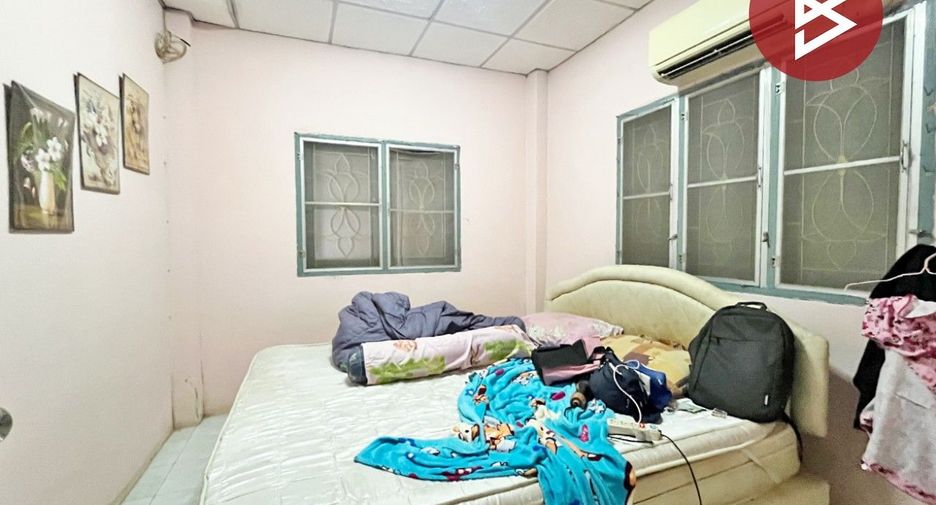 À vendre 2 chambres maison à Nong Chok, Bangkok