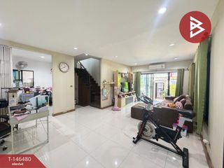 For sale 3 bedrooms house in Thung Khru, Bangkok
