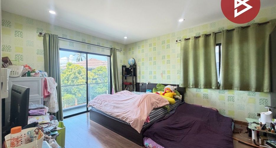 For sale 3 bedrooms house in Thung Khru, Bangkok