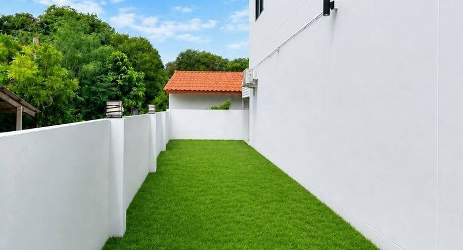 For rent 4 bedrooms house in Bang Lamung, Chonburi