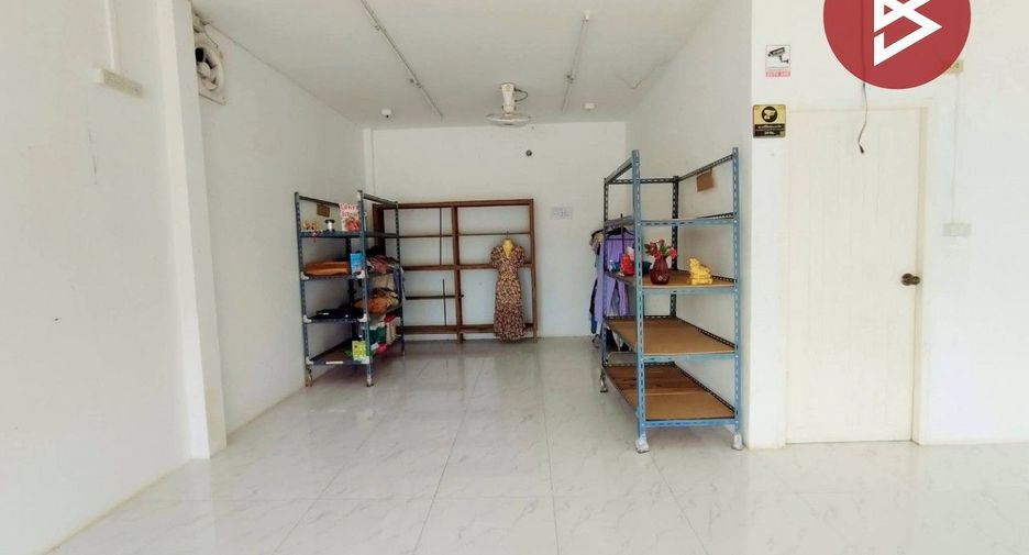 Продажа 4 спальни дом в Mueang Uttaradit, Уттарадит