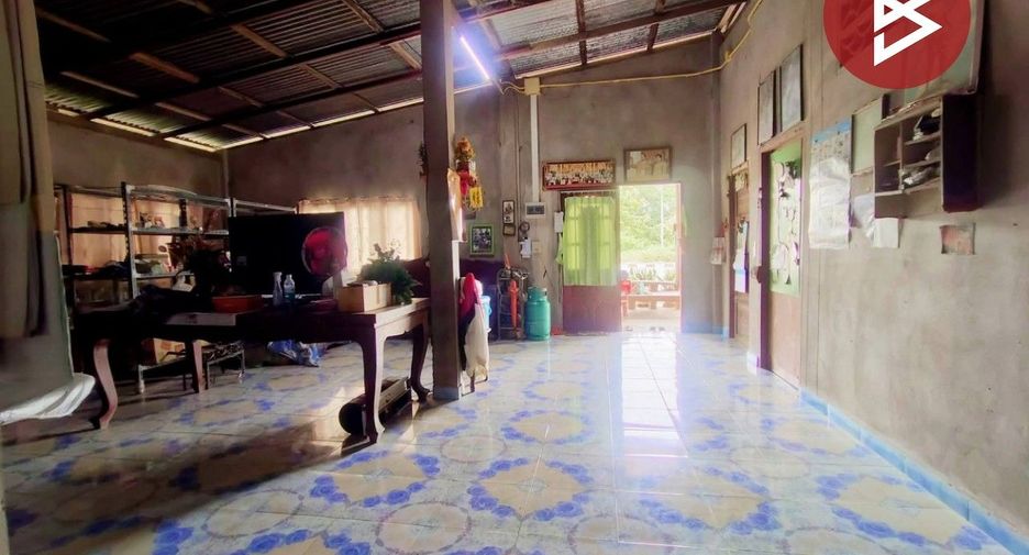 Продажа 4 спальни дом в Mueang Uttaradit, Уттарадит