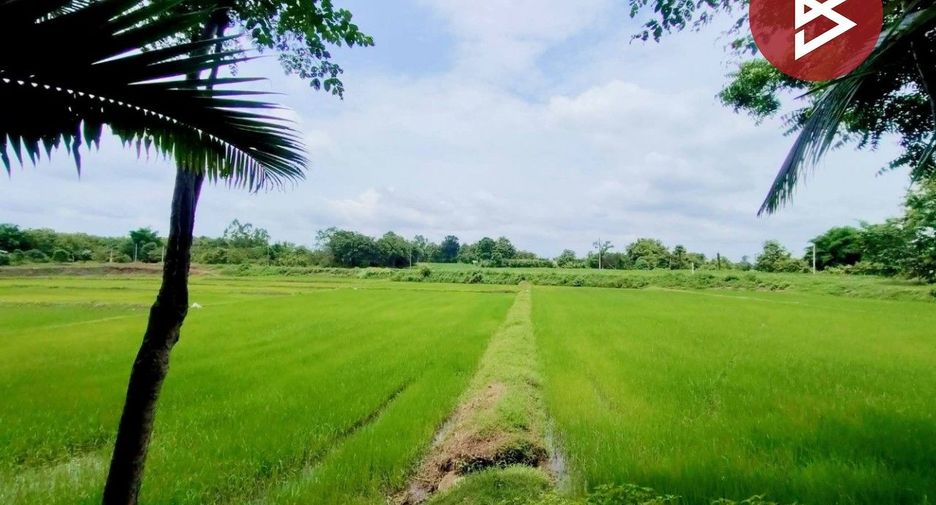 Продажа 4 спальни дом в Mueang Uttaradit, Уттарадит