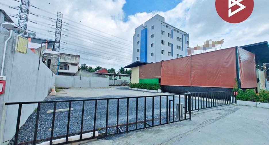 Terreno en venta en Pak Kret, Nonthaburi