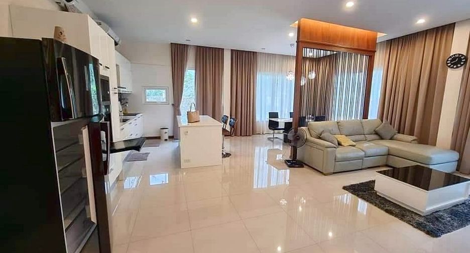 Haus zur Miete mit 3 Zimmer in Huay Yai, Pattaya
